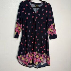 R&B Collection 3-Button Soft Navy Blue Dress w/Red & Blue Accents. Sz M.